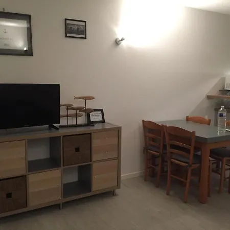 Blandine, 2 Rooms, Terrace, Pools 公寓 拉罗歇尔